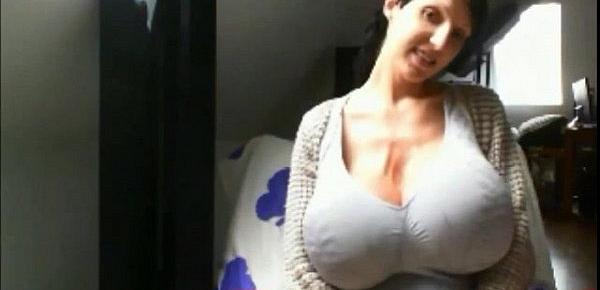  Milf with Gigantic Boobs on webcam